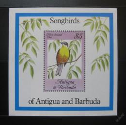 Poštovní známka Antigua 1984 Ptáci Mi# Block 81