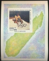 Poštovní známka Madagaskar 1994 Výroba kobercù Mi# Block 255