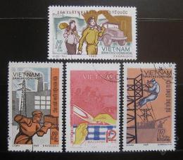 Poštovní známky Vietnam 1970 Spotøební prùmysl Mi# 623-26