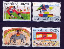 Poštovní známky Nizozemí 1976 Dìtské kresby Mi# 1088-91