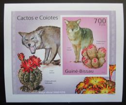 Poštovní známka Guinea-Bissau 2010 Kaktusy a kojoti DELUXE Mi# 5013 B Block
