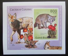 Poštovní známka Guinea-Bissau 2010 Kaktusy a kojoti DELUXE Mi# 5014 B Block