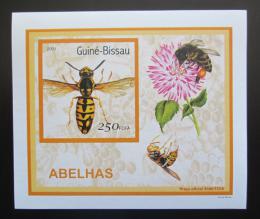Poštovní známka Guinea-Bissau 2001 Vèely a vosy DELUXE Mi# 1512 Block