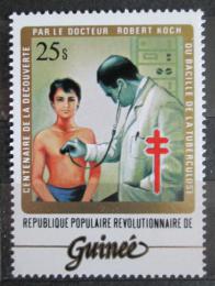 Potovn znmka Guinea 1983 Lka s pacientem Mi# 953 Kat 6 - zvtit obrzek
