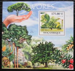 Poštovní známka Mosambik 2011 Stromy Mi# Block 562 Kat 10€ 
