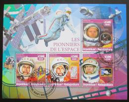Potovn znmky Madagaskar 2016 Sovtt kosmonauti Mi# N/N