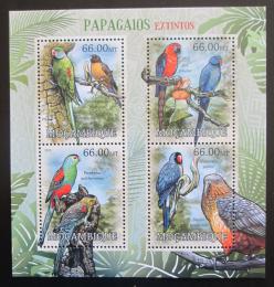 Poštovní známky Mosambik 2012 Vyhynulí papoušci Mi# 5846-49 Kat 15€