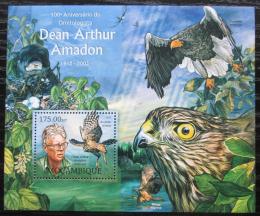 Poštovní známka Mosambik 2012 Ptáci, Dean Arthur Amadon Mi# Block 658 Kat 10€