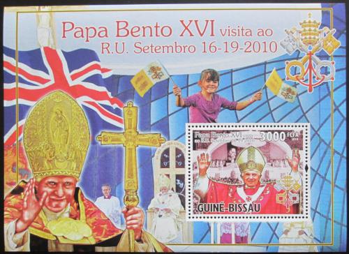 Poštovní známka Guinea-Bissau 2010 Papež Benedikt Mi# Block 893 Kat 12€