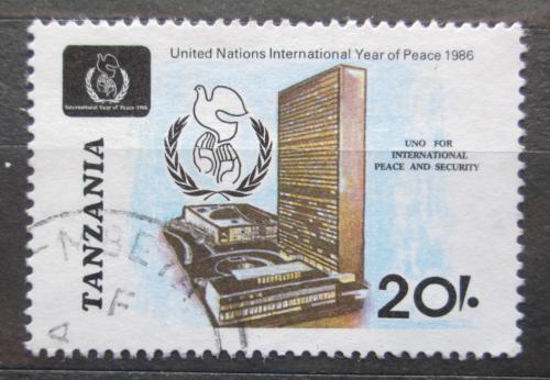 Poštovní známka Tanzánie 1986 Budova OSN v New Yorku Mi# 367