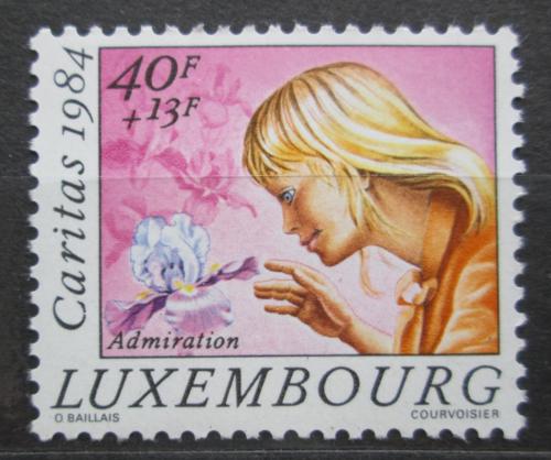 Poštovní známka Lucembursko 1984 Dívka s kvìtinou Mi# 1116 Kat 8€