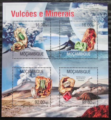Poštovní známky Mosambik 2013 Sopky a minerály Mi# 6637-40 Kat 13€