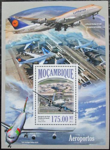 Poštovní známka Mosambik 2013 Letadla a letištì Mi# Block 841 Kat 10€