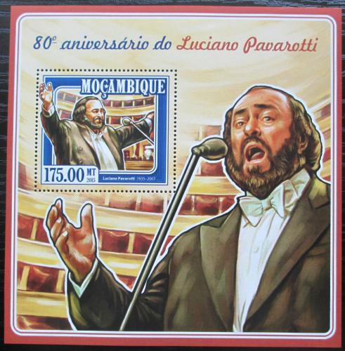 Poštovní známka Mosambik 2015 Luciano Pavarotti Mi# Block 997 Kat 10€