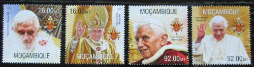 Poštovní známky Mosambik 2013 Papež Benedikt XVI. Mi# 6747-50 Kat 13€