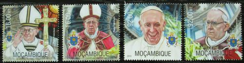 Poštovní známky Mosambik 2013 Papež František Mi# 6752-55 Kat 13€