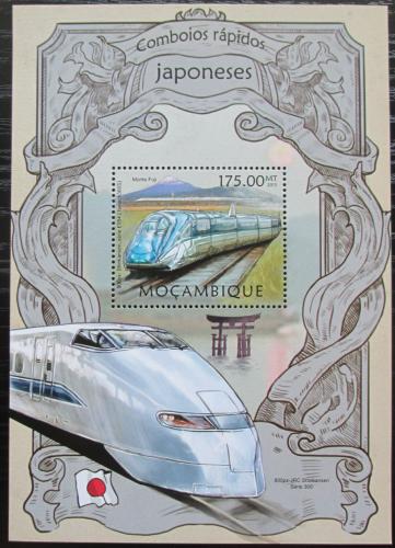 Poštovní známka Mosambik 2013 Moderní lokomotivy Mi# Block 717 Kat 10€
