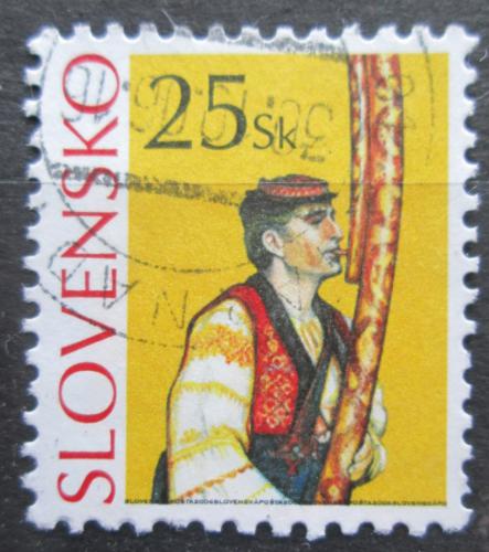 Poštovní známka Slovensko 2006 Muž s fujarou Mi# 539