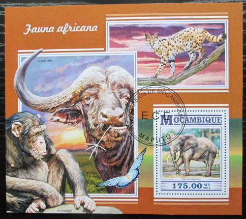 Poštovní známka Mosambik 2015 Africká fauna Mi# Block 1041 Kat 10€