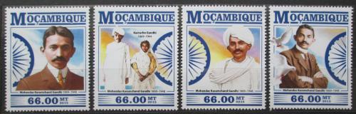 Poštovní známky Mosambik 2015 Mahátma Gándhí Mi# 8094-97 Kat 15€