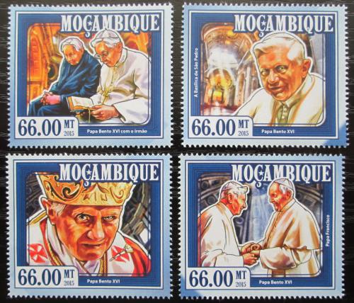Poštovní známky Mosambik 2015 Papež Benedikt XVI. Mi# 7825-28 Kat 15€