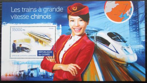 Poštovní známka Guinea 2015 Èínské moderní lokomotivy Mi# Block 2545 Kat 14€