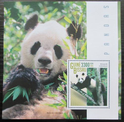 Poštovní známka Guinea-Bissau 2015 Pandy Mi# Block 1323 Kat 13€