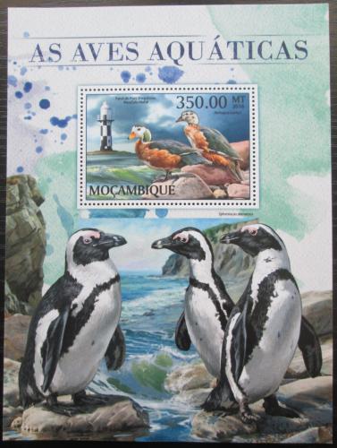 Poštovní známka Mosambik 2016 Vodní ptáci Mi# Block 1223 Kat 20€