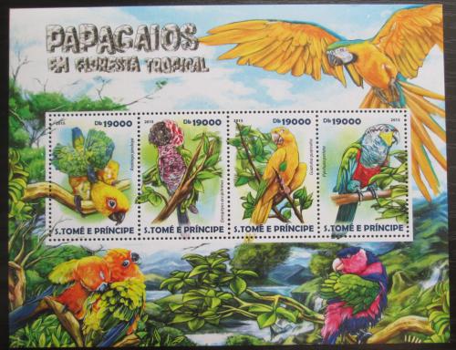 Poštovní známky Svatý Tomáš 2015 Papoušci Mi# 6156-59 Kat 7.50€