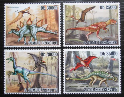 Poštovní známky Svatý Tomáš 2010 Dinosauøi Mi# 4383-86 Kat 12€