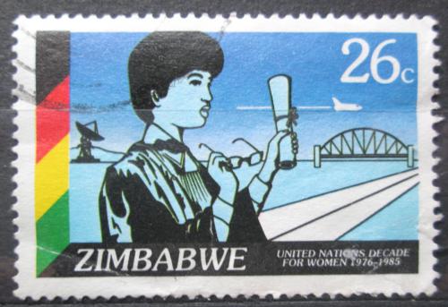 Poštovní známka Zimbabwe 1985 Studentka Mi# 337
