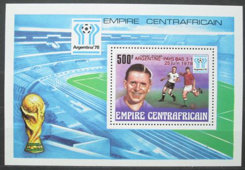 Poštovní známka SAR 1978 MS ve fotbale èervený pøetisk RARITA Mi# Block 48
