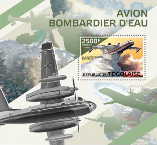 Poštovní známka Togo 2014 Hasièská letecká služba Mi# Block 1033 Kat 10€