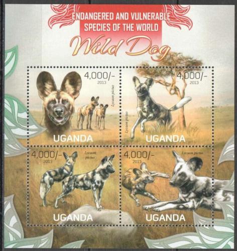 Poštovní známky Uganda 2013 Pes hyenový Mi# 3050-53 Kat 19€ 