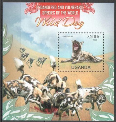 Poštovní známka Uganda 2013 Pes hyenový Mi# Block 423 Kat 9€