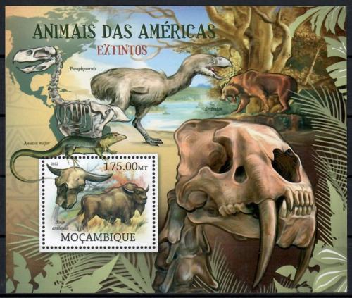 Poštovní známka Mosambik 2012 Vyhynulá fauna Ameriky Mi# Block 633 Kat 10€