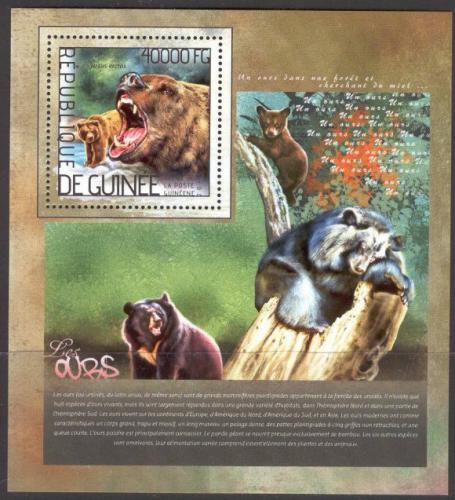 Poštovní známka Guinea 2014 Medvìdi Mi# Block 2369 Kat 16€