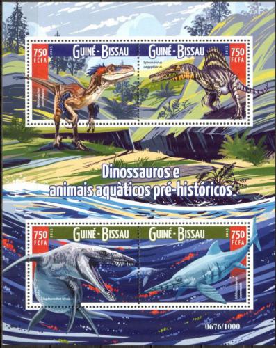 Poštovní známky Guinea-Bissau 2015 Dinosauøi Mi# 8232-35 Kat 11€