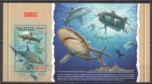 Poštovní známka Maledivy 2018 Žraloci Mi# Block 1117 Kat 9€
