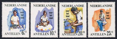 Potovn znmky Nizozemsk Antily 1966 Mlde a prce Mi# 170-73 - zvtit obrzek