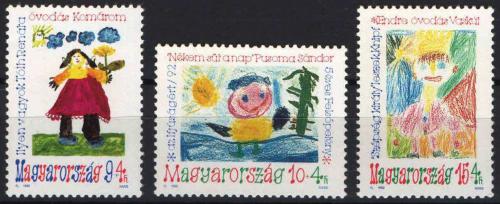 Poštovní známky Maïarsko 1992 Dìtské kresby Mi# 4197-99