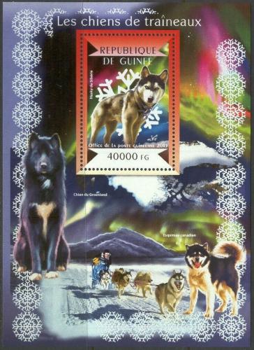 Poštovní známka Guinea 2015 Tažní psi Mi# Block 2488 Kat 16€