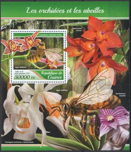 Poštovní známka Guinea 2017 Vèely a orchideje Mi# Block 2804 Kat 20€