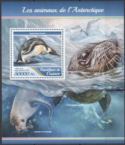 Poštovní známka Guinea 2017 Polární fauna Mi# Block 2812 Kat 20€