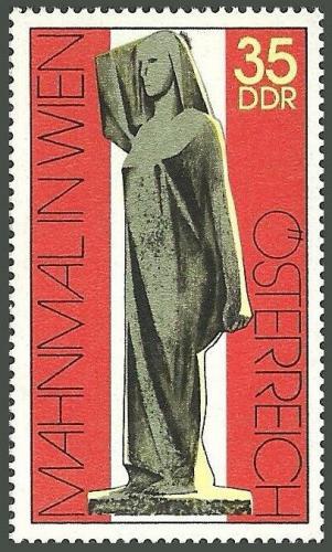 Poštovní známka DDR 1975 Váleèný památník Mi# 2093