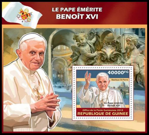 Potovn znmka Guinea 2013 Pape Benedikt XVI. Mi# Block 2323 Kat 16 - zvtit obrzek