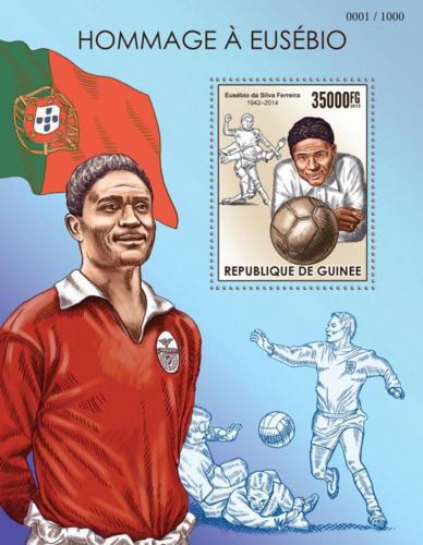 Poštovní známka Guinea 2015 Eusébio, legendární fotbalista Mi# Block 2571 Kat 14€