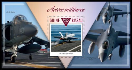 Poštovní známka Guinea-Bissau 2015 Vojenská letadla Mi# Block 1365 Kat 9€