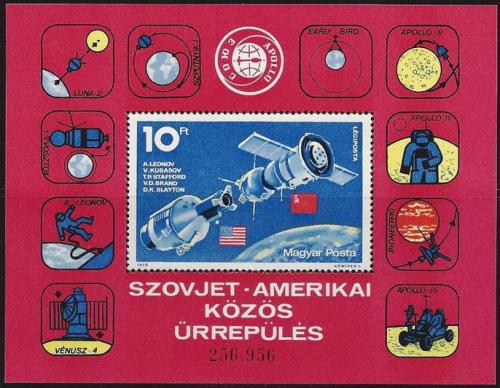 Poštovní známka Maïarsko 1975 Prùzkum vesmíru Mi# Block 111