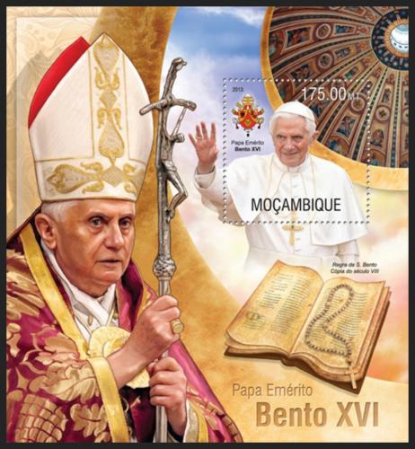 Potovn znmka Mosambik 2013 Pape Benedikt XVI. Mi# Block 789 Kat 10